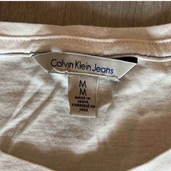 Calvin Klein y2k baby tee - Picture 3 of 3